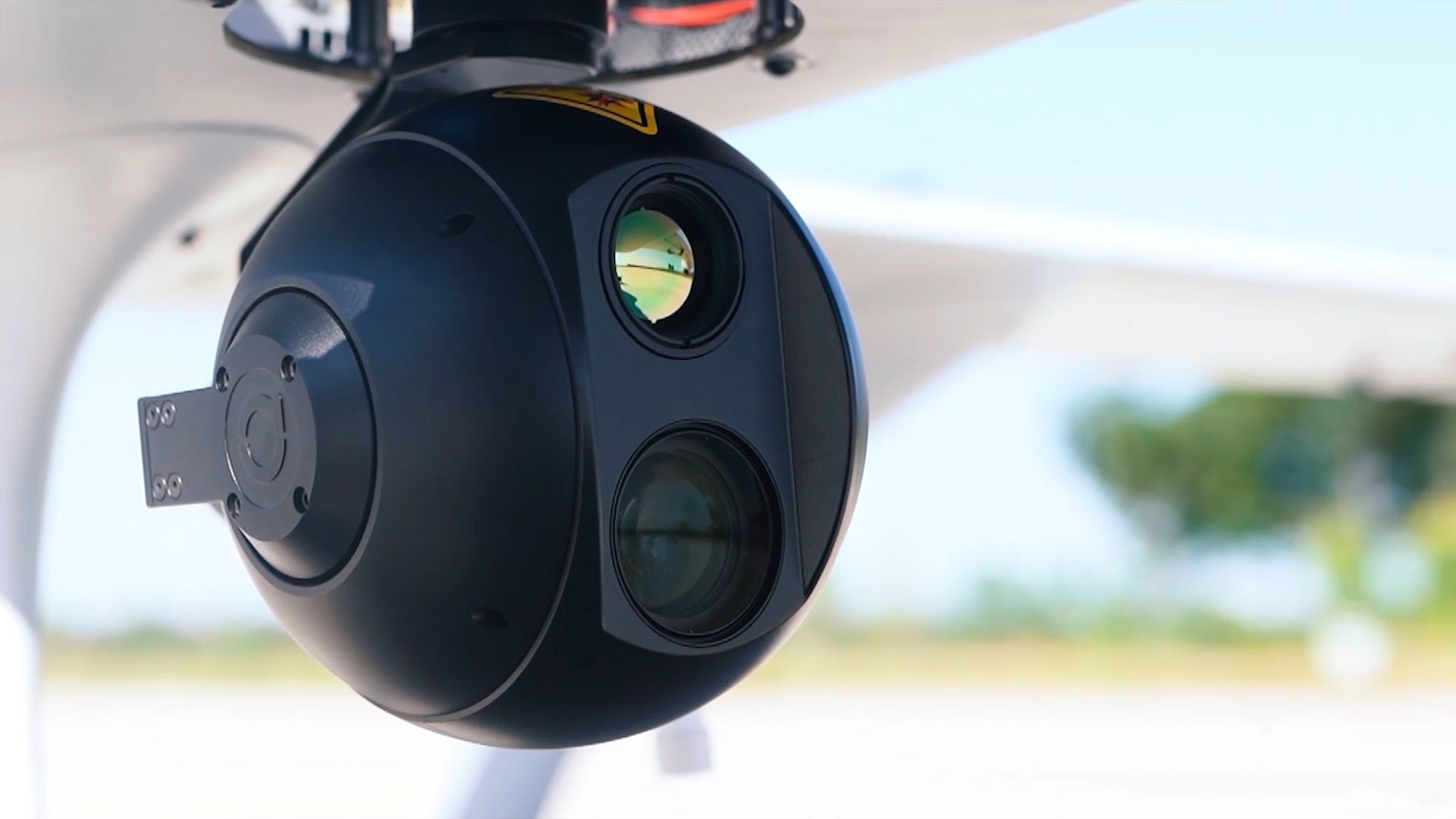 相機(jī).jpg 相機(jī).jpg